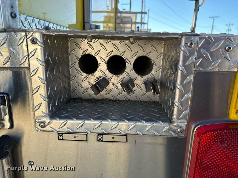 image for item DO0465 1997 Sutphen ladder fire truck