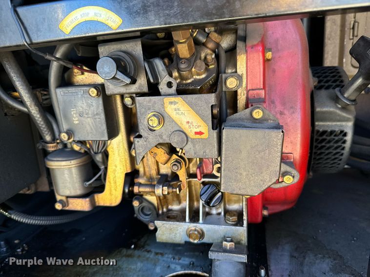 image for item DO0465 1997 Sutphen ladder fire truck