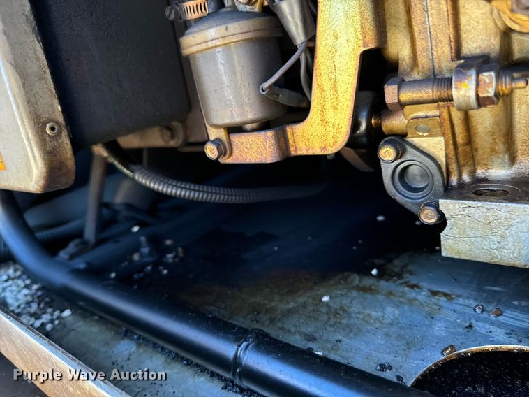 image for item DO0465 1997 Sutphen ladder fire truck