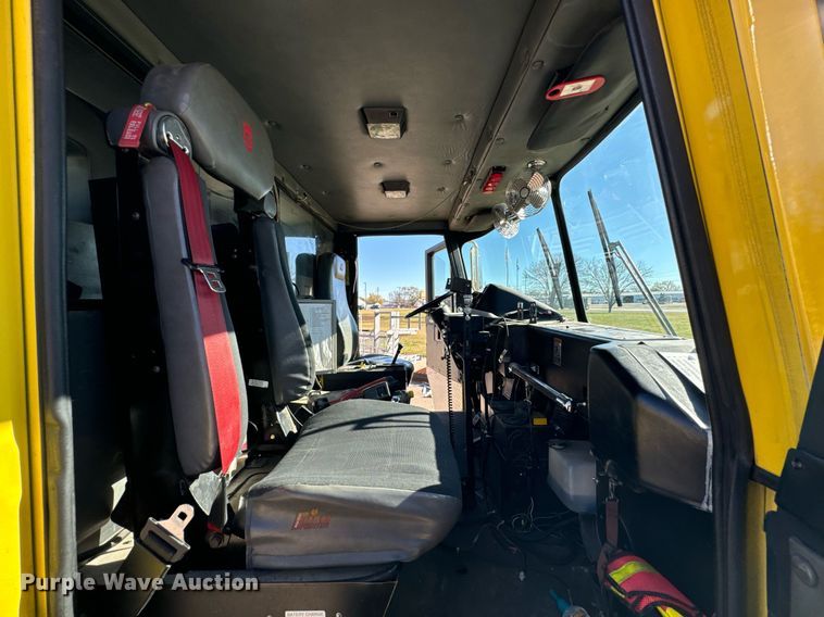 image for item DO0465 1997 Sutphen ladder fire truck