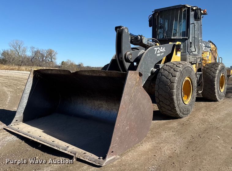 image for item DO7639 2009 John Deere 724K high lift wheel loader