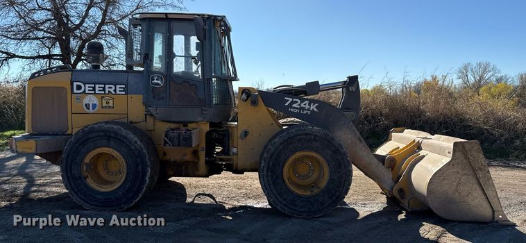 image for item DO7639 2009 John Deere 724K high lift wheel loader