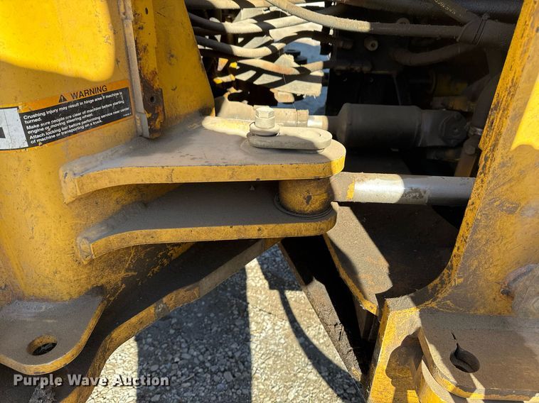 image for item DO7639 2009 John Deere 724K high lift wheel loader
