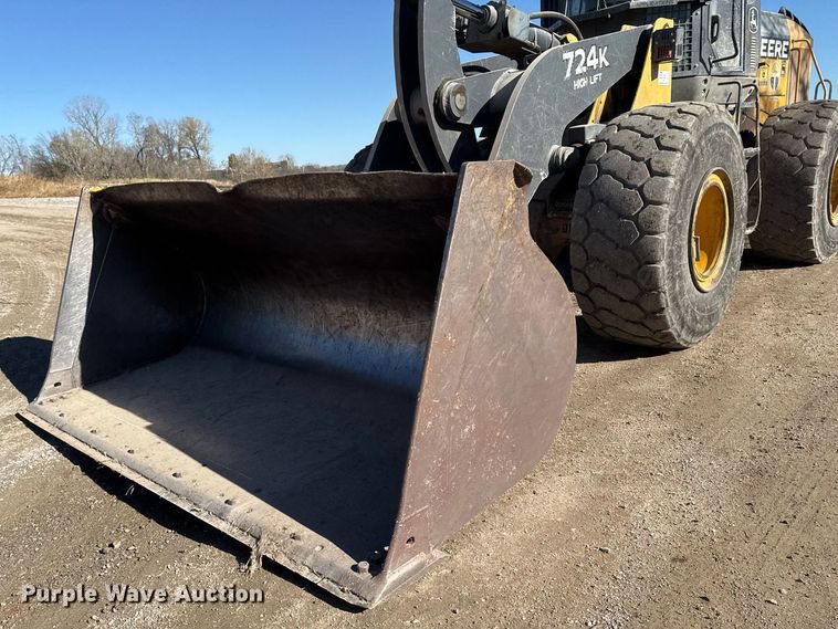 image for item DO7639 2009 John Deere 724K high lift wheel loader
