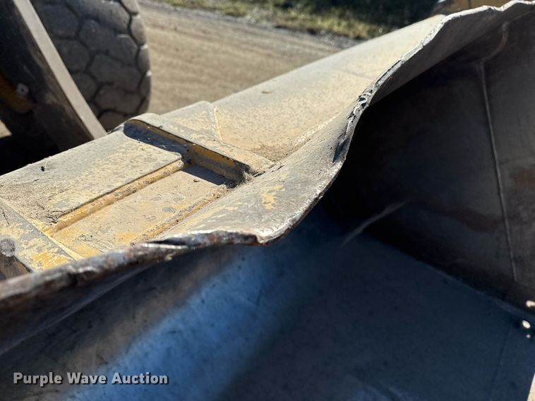 image for item DO7639 2009 John Deere 724K high lift wheel loader