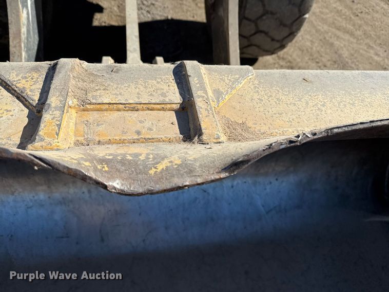 image for item DO7639 2009 John Deere 724K high lift wheel loader