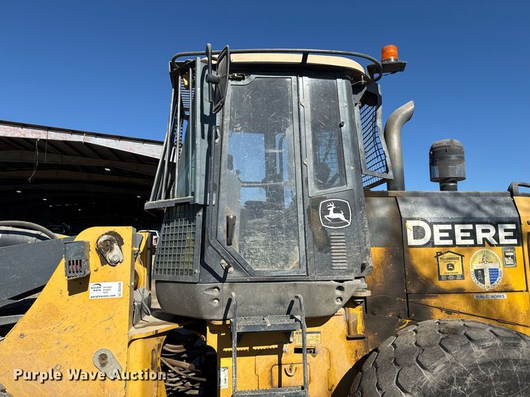 image for item DO7639 2009 John Deere 724K high lift wheel loader