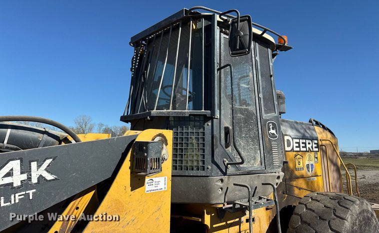 image for item DO7639 2009 John Deere 724K high lift wheel loader