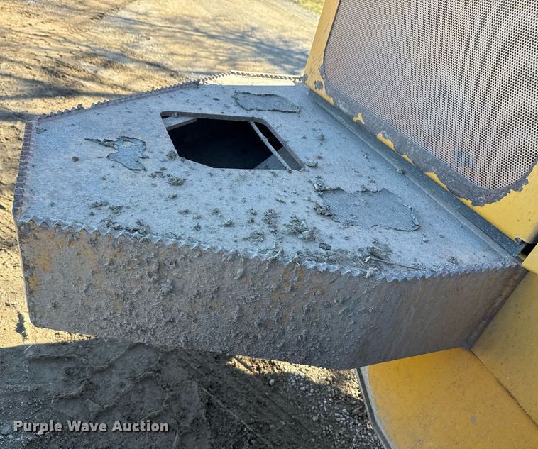 image for item DO7639 2009 John Deere 724K high lift wheel loader