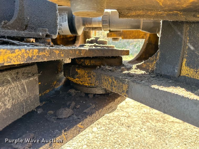 image for item DO7639 2009 John Deere 724K high lift wheel loader