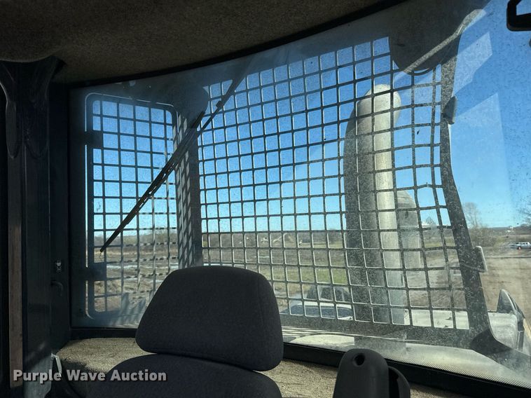 image for item DO7639 2009 John Deere 724K high lift wheel loader