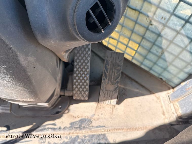 image for item DO7639 2009 John Deere 724K high lift wheel loader