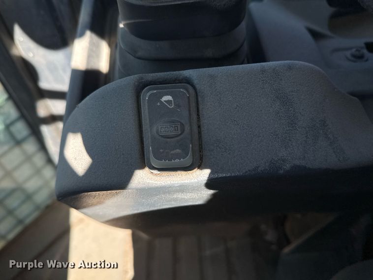 image for item DO7639 2009 John Deere 724K high lift wheel loader