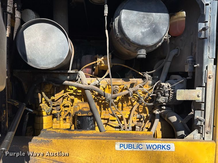 image for item DO7639 2009 John Deere 724K high lift wheel loader