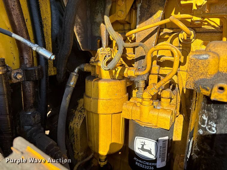 image for item DO7639 2009 John Deere 724K high lift wheel loader