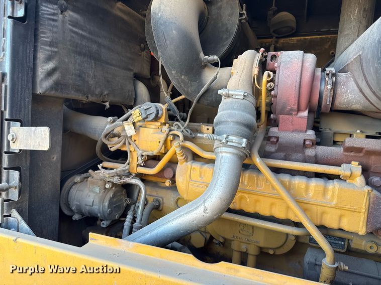 image for item DO7639 2009 John Deere 724K high lift wheel loader