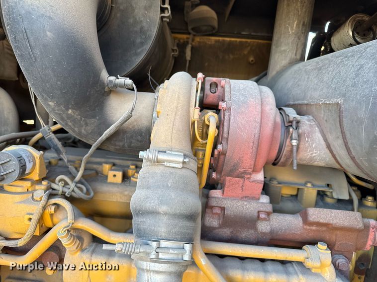 image for item DO7639 2009 John Deere 724K high lift wheel loader