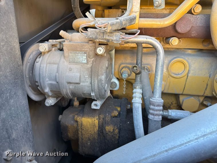 image for item DO7639 2009 John Deere 724K high lift wheel loader