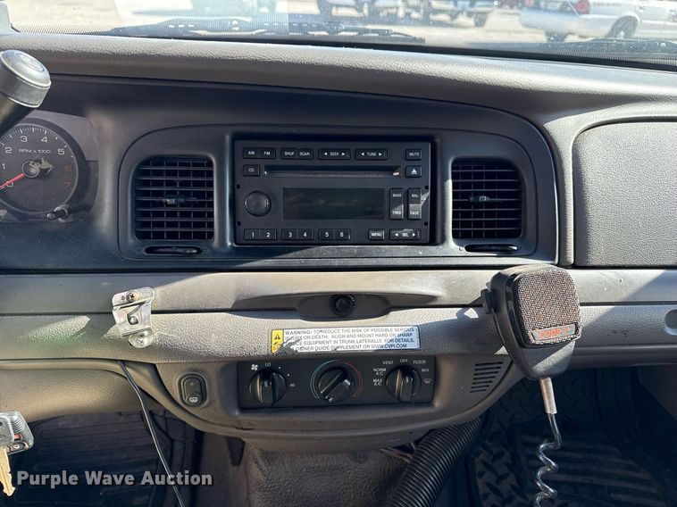 image for item DO7644 2011 Ford Crown Victoria Police Interceptor 