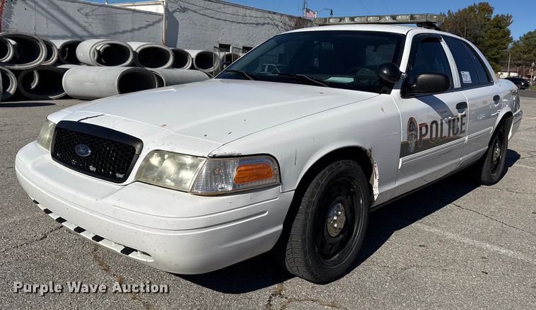 image for item DO7645 2011 Ford Crown Victoria Police Interceptor 