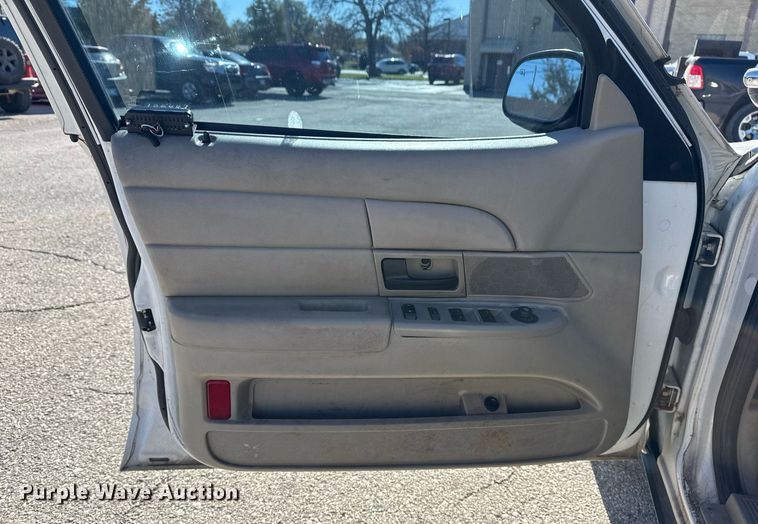 image for item DO7645 2011 Ford Crown Victoria Police Interceptor 