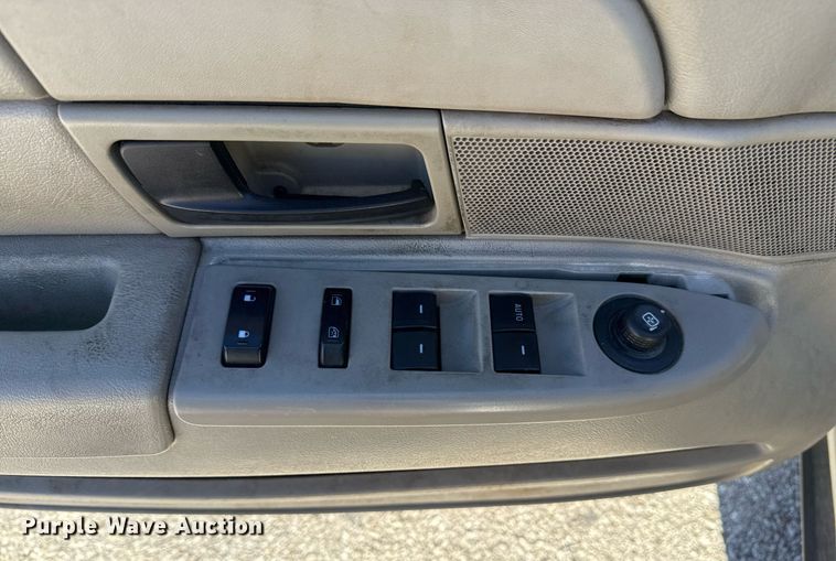 image for item DO7645 2011 Ford Crown Victoria Police Interceptor 