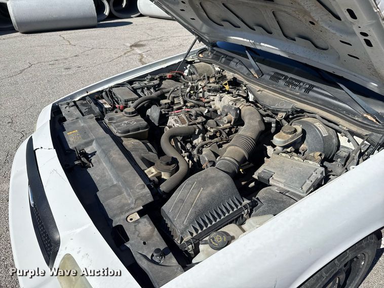 image for item DO7645 2011 Ford Crown Victoria Police Interceptor 