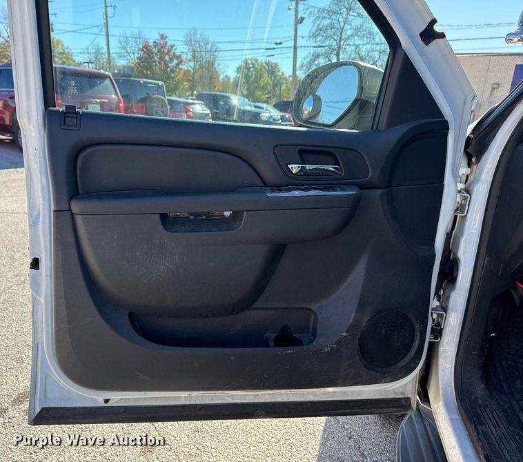 image for item DO7646 2014 Chevrolet Tahoe Police SUV