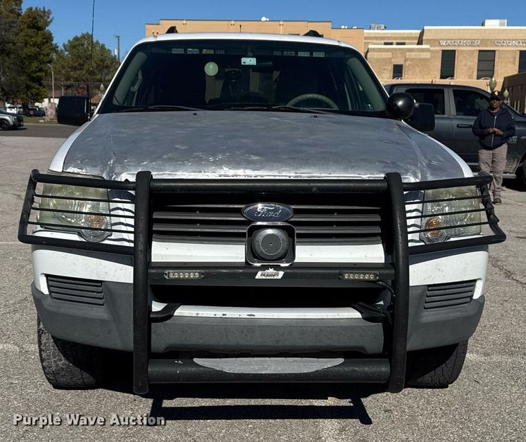 image for item DO7647 2006 Ford Explorer SUV