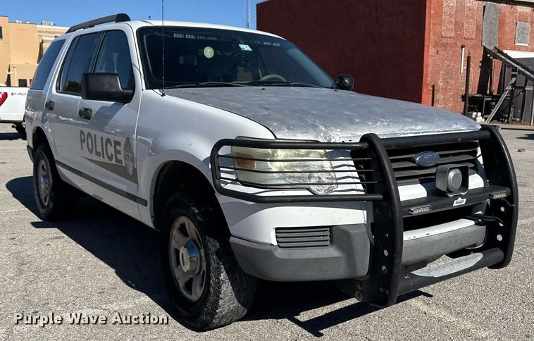 image for item DO7647 2006 Ford Explorer SUV