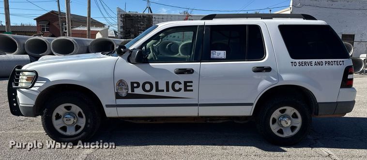 image for item DO7647 2006 Ford Explorer SUV