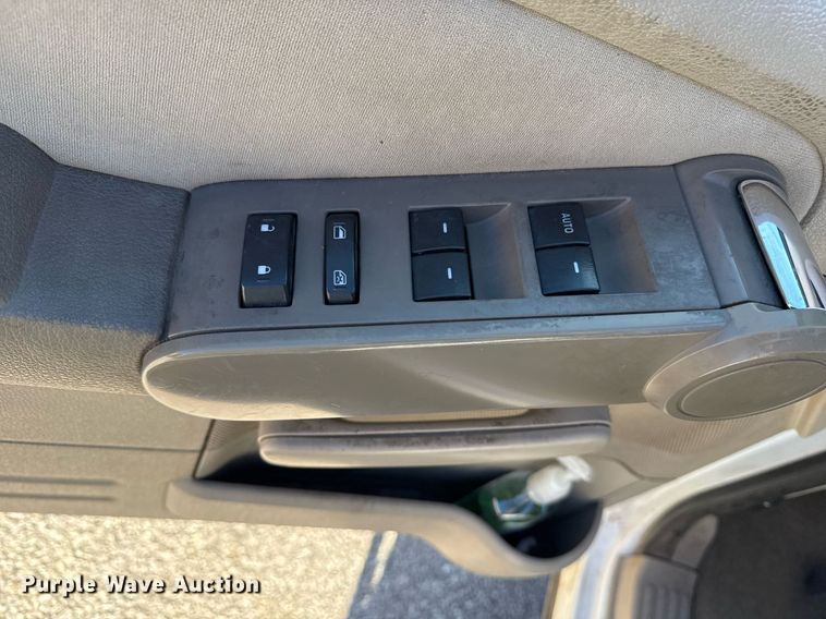 image for item DO7647 2006 Ford Explorer SUV