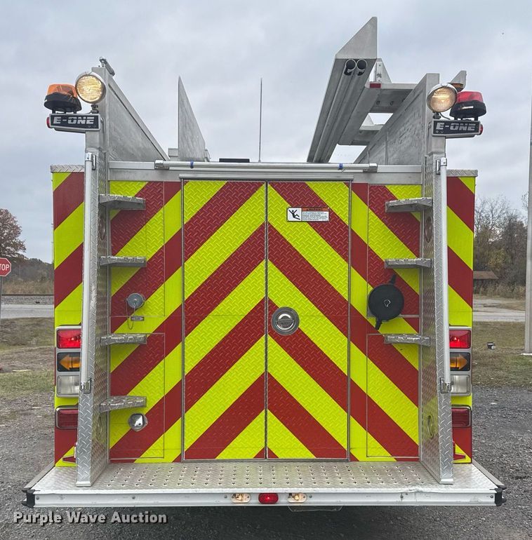 image for item DO7648 1998 Emergency One pumper fire truck