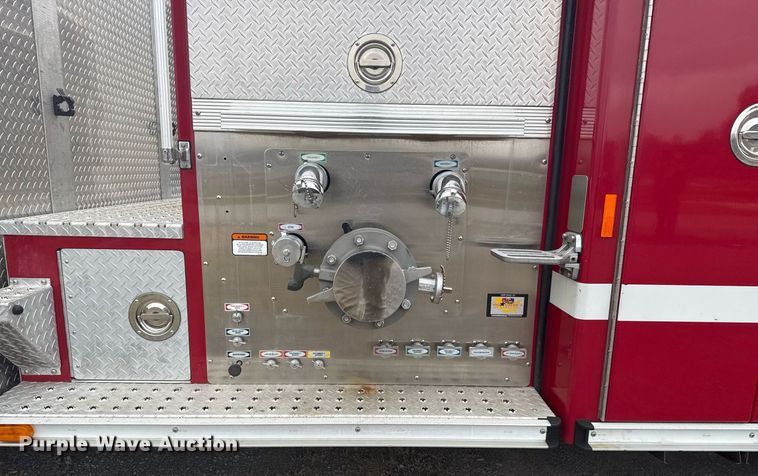 image for item DO7648 1998 Emergency One pumper fire truck