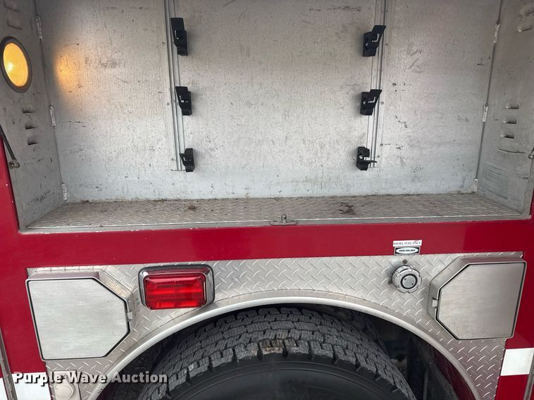 image for item DO7648 1998 Emergency One pumper fire truck