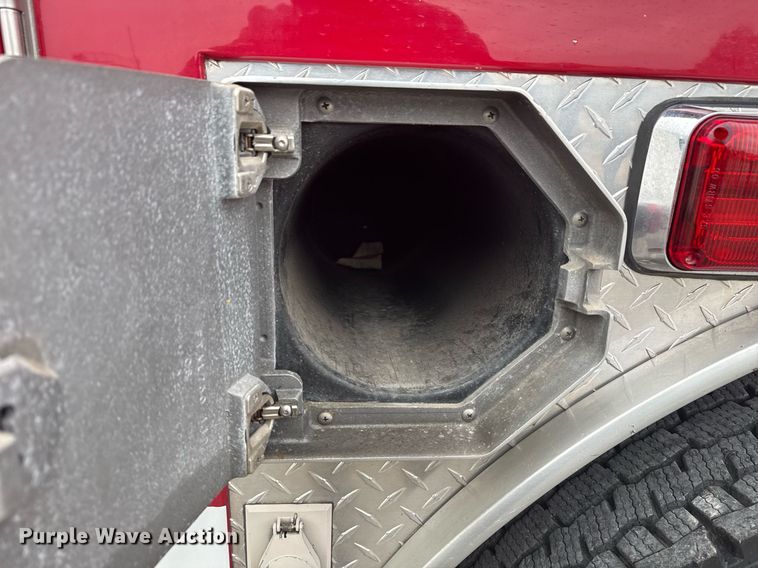 image for item DO7648 1998 Emergency One pumper fire truck