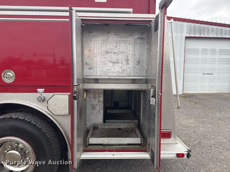 image for item DO7648 1998 Emergency One pumper fire truck