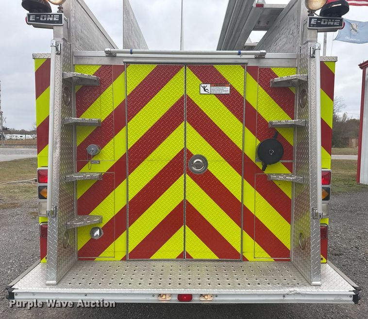 image for item DO7648 1998 Emergency One pumper fire truck