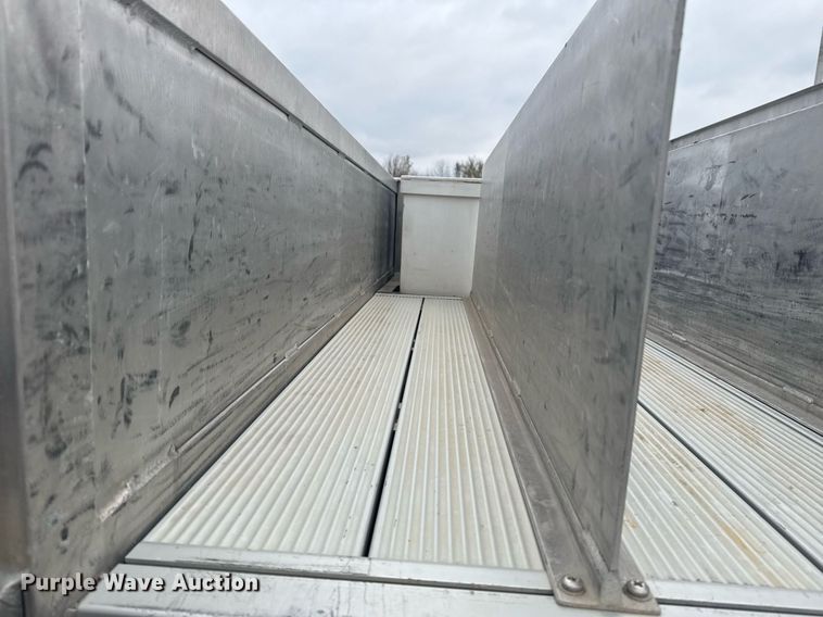 image for item DO7648 1998 Emergency One pumper fire truck