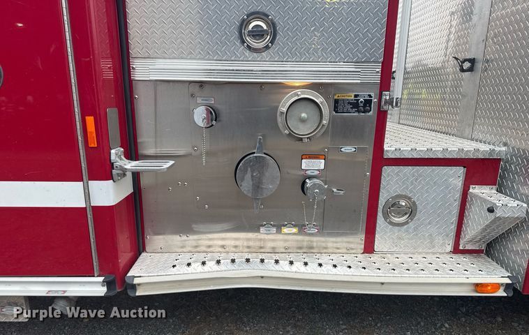 image for item DO7648 1998 Emergency One pumper fire truck
