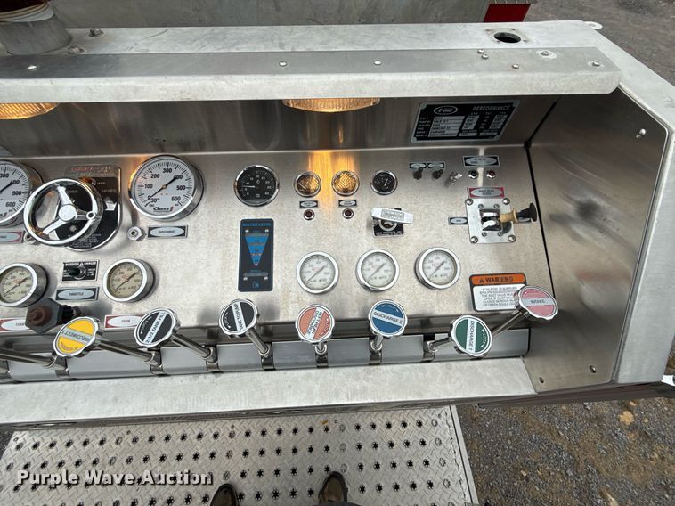 image for item DO7648 1998 Emergency One pumper fire truck