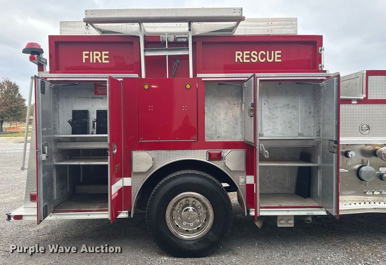 image for item DO7648 1998 Emergency One pumper fire truck