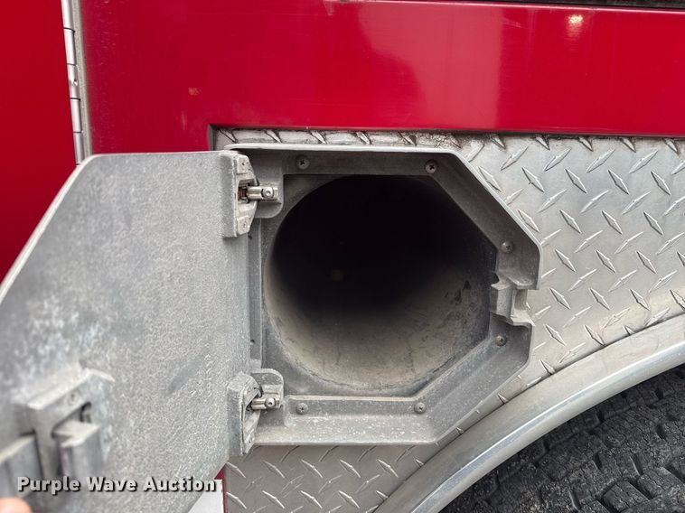 image for item DO7648 1998 Emergency One pumper fire truck