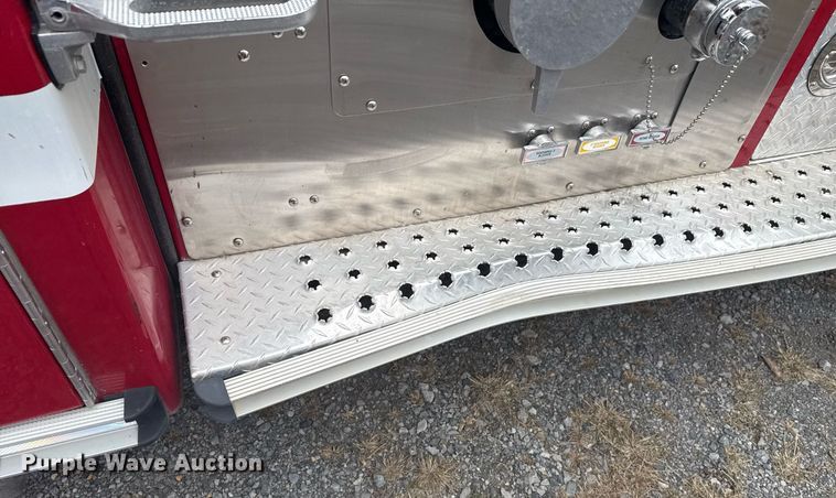 image for item DO7648 1998 Emergency One pumper fire truck