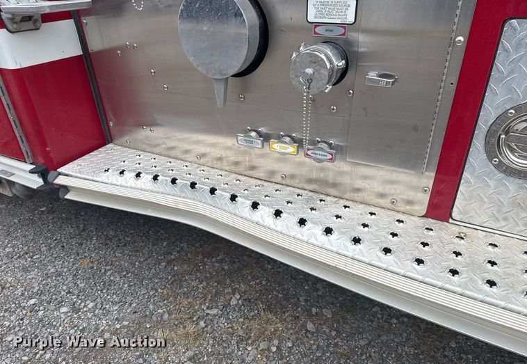 image for item DO7648 1998 Emergency One pumper fire truck