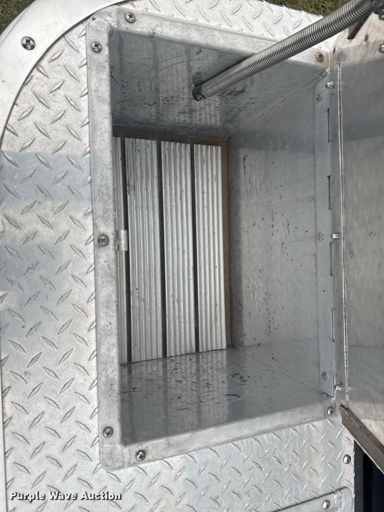 image for item DO7648 1998 Emergency One pumper fire truck