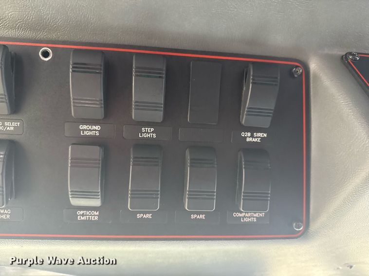 image for item DO7648 1998 Emergency One pumper fire truck