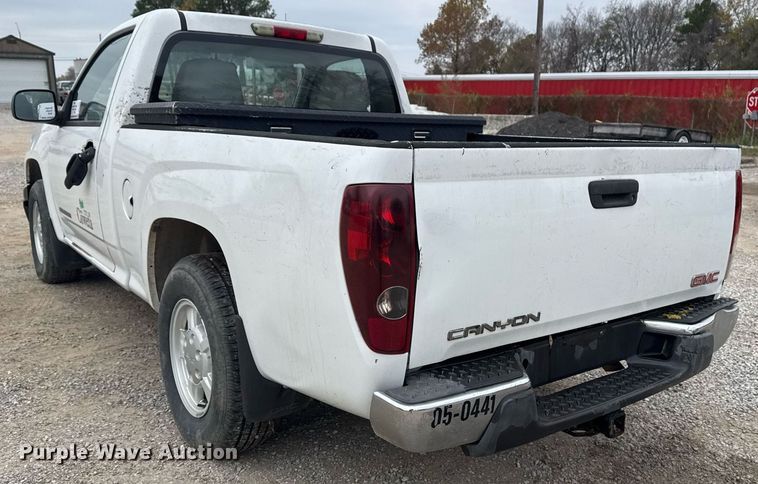 image for item DO7650 2005 GMC Canyon pickup truck