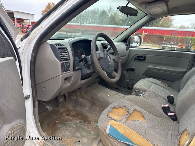 image for item DO7650 2005 GMC Canyon pickup truck