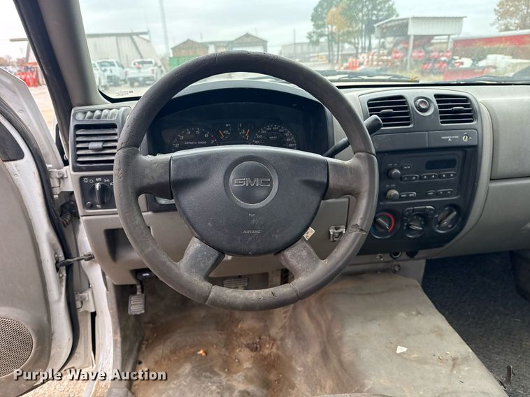 image for item DO7650 2005 GMC Canyon pickup truck